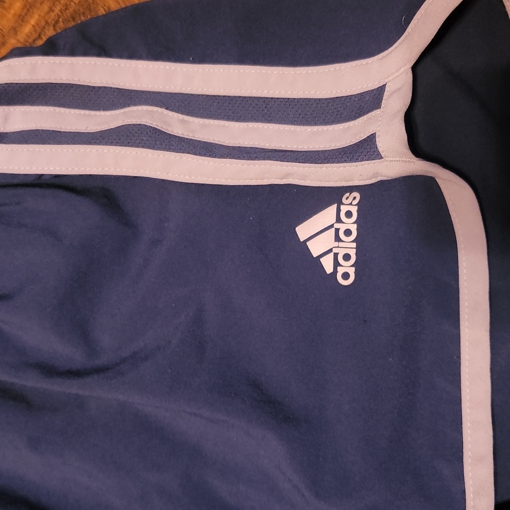 Shorts - Picture 2 of 6